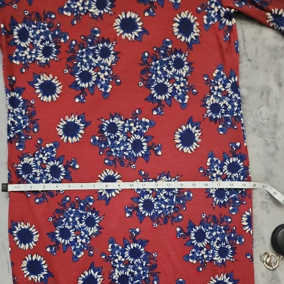 $4 FIRM 🌟FINAL MARK DOWN🌟 LuLaRoe Red and Blue Floral Mini Dress - Picture 6 of 10
